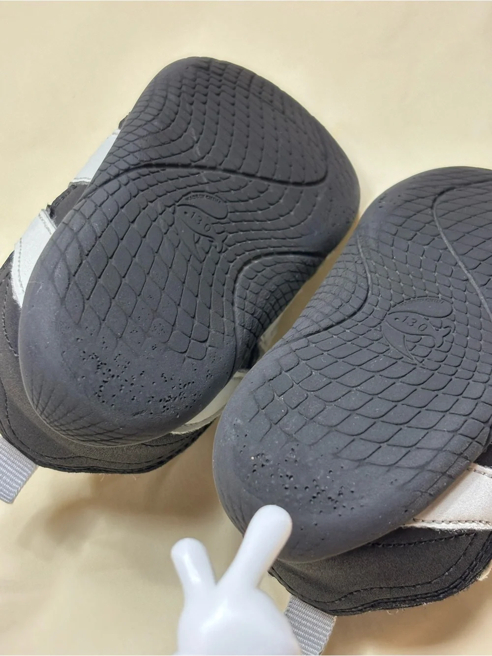 Baby Toddler Grey Mesh Outdoor Sandals Sneakers Size 13cm (US 6-7 / 12-18M)